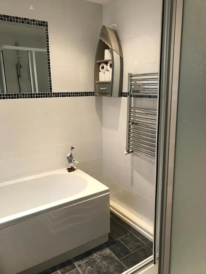 Saltys Cottage, - 2 Min Walk To The Harbour Holiday home Brixham