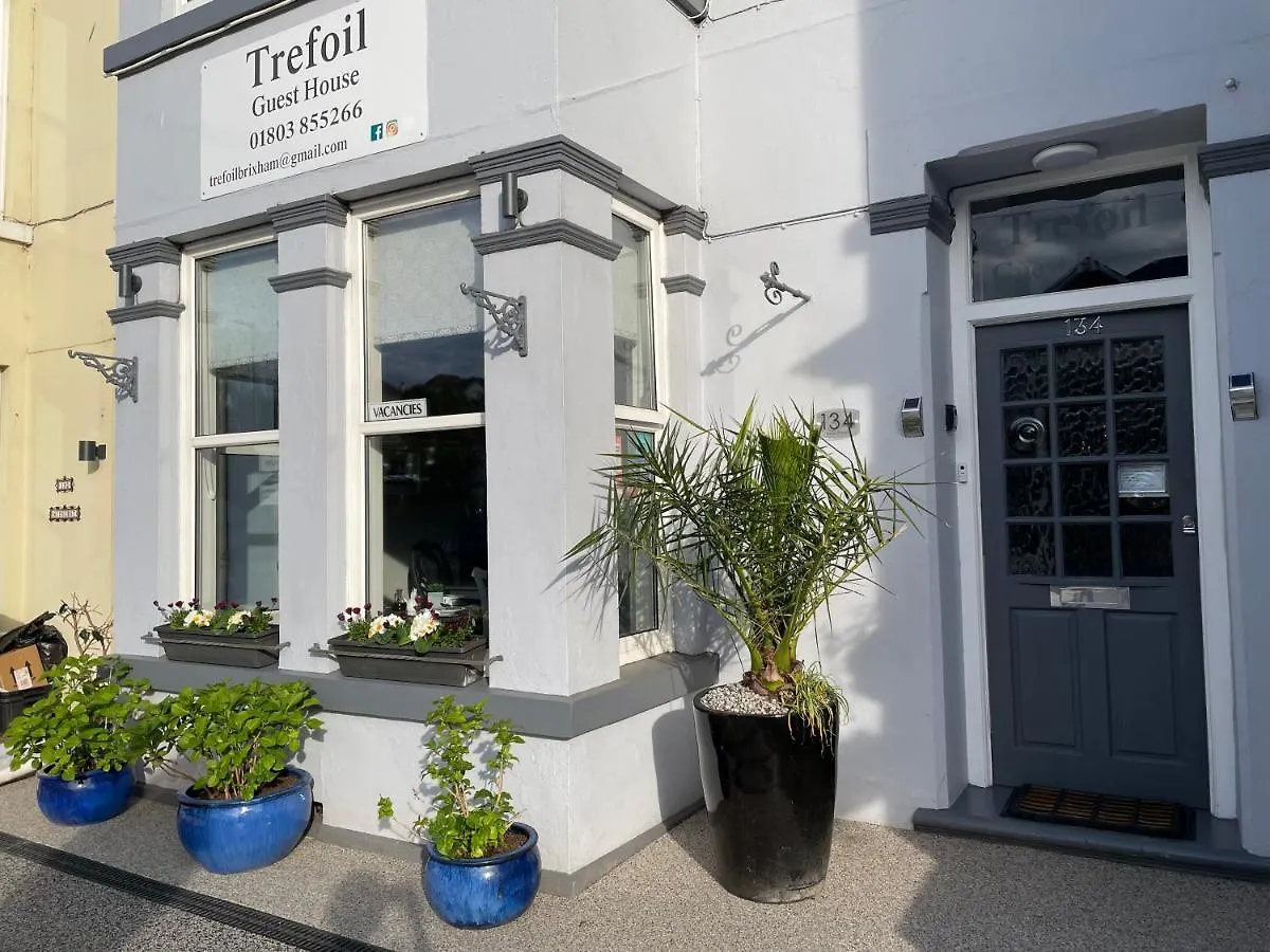 Trefoil