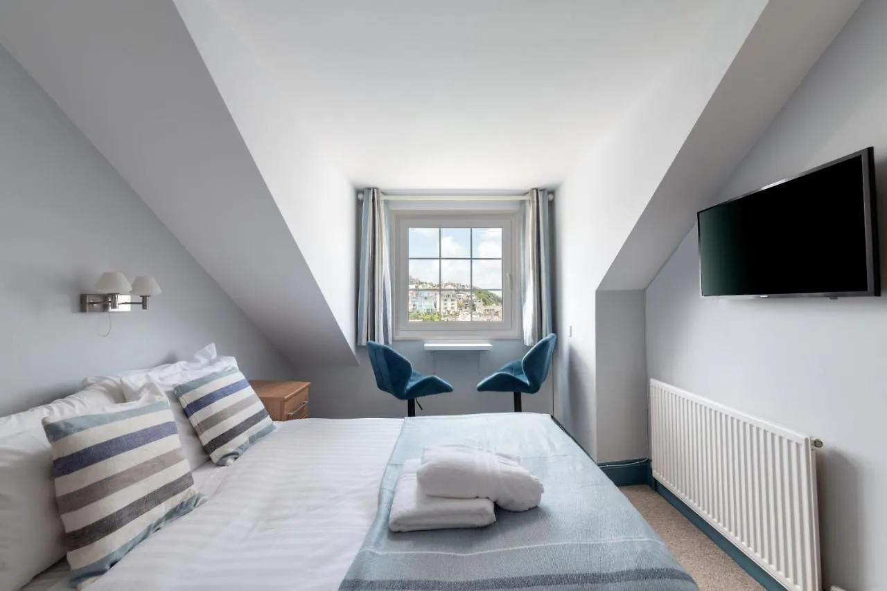 Harbour View Guest house 3*