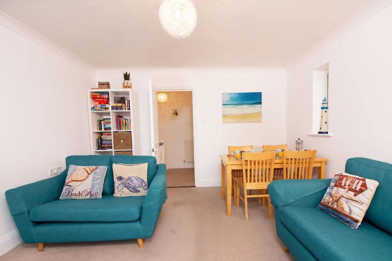 16 Moorings Reach Brixham