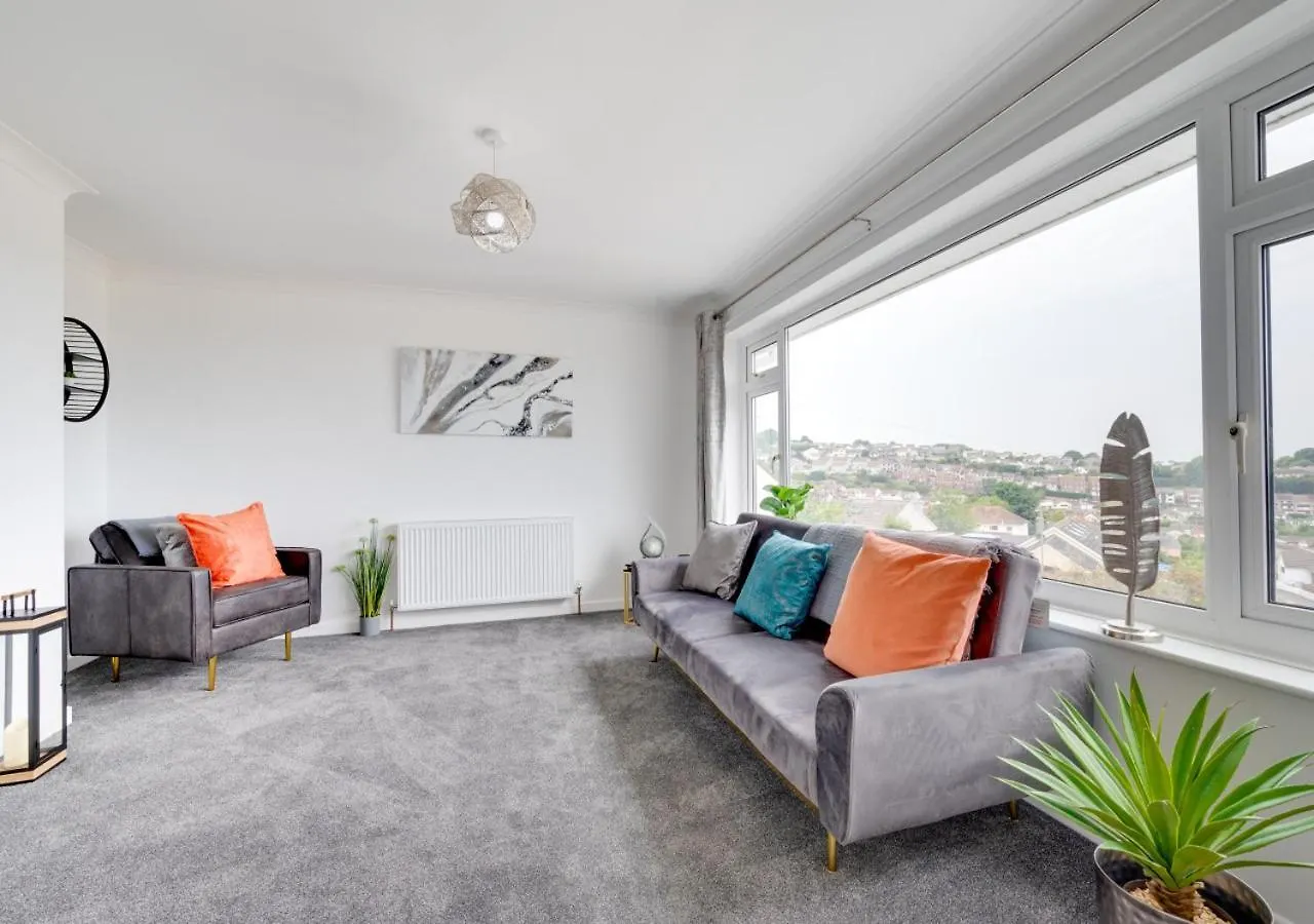 Crows Nest Holiday home *