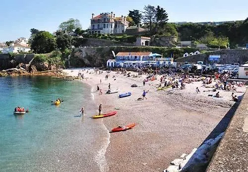 Quayside Hotel