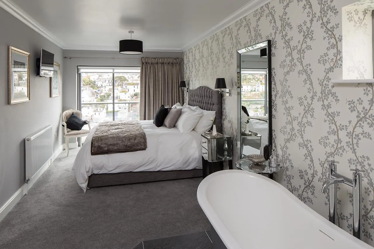 Driftwood 5*