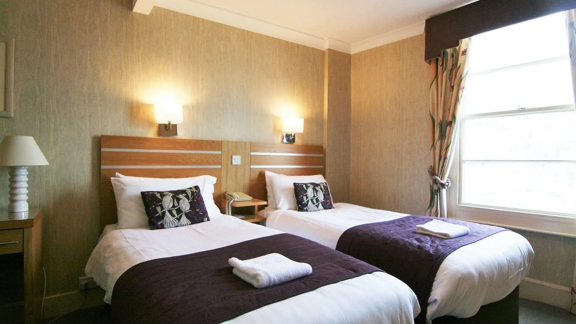 Hotel Quayside 3*