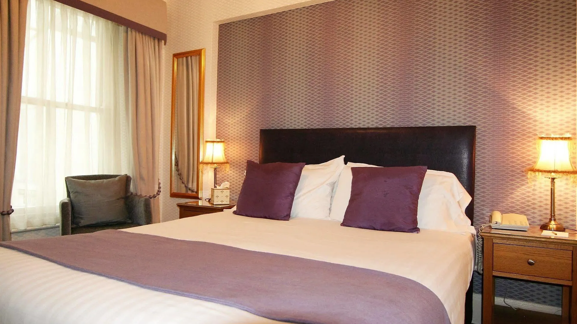 Quayside Hotel 3*