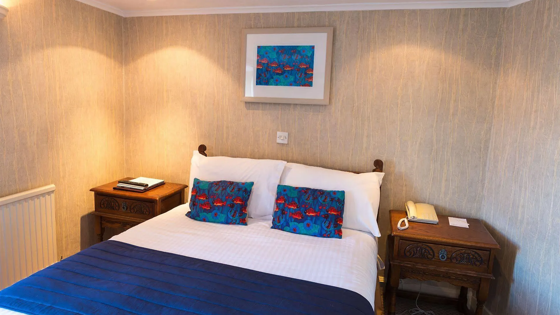 Quayside Hotel 3*