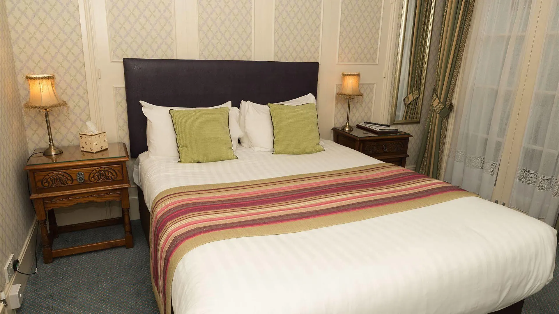 Quayside 3*