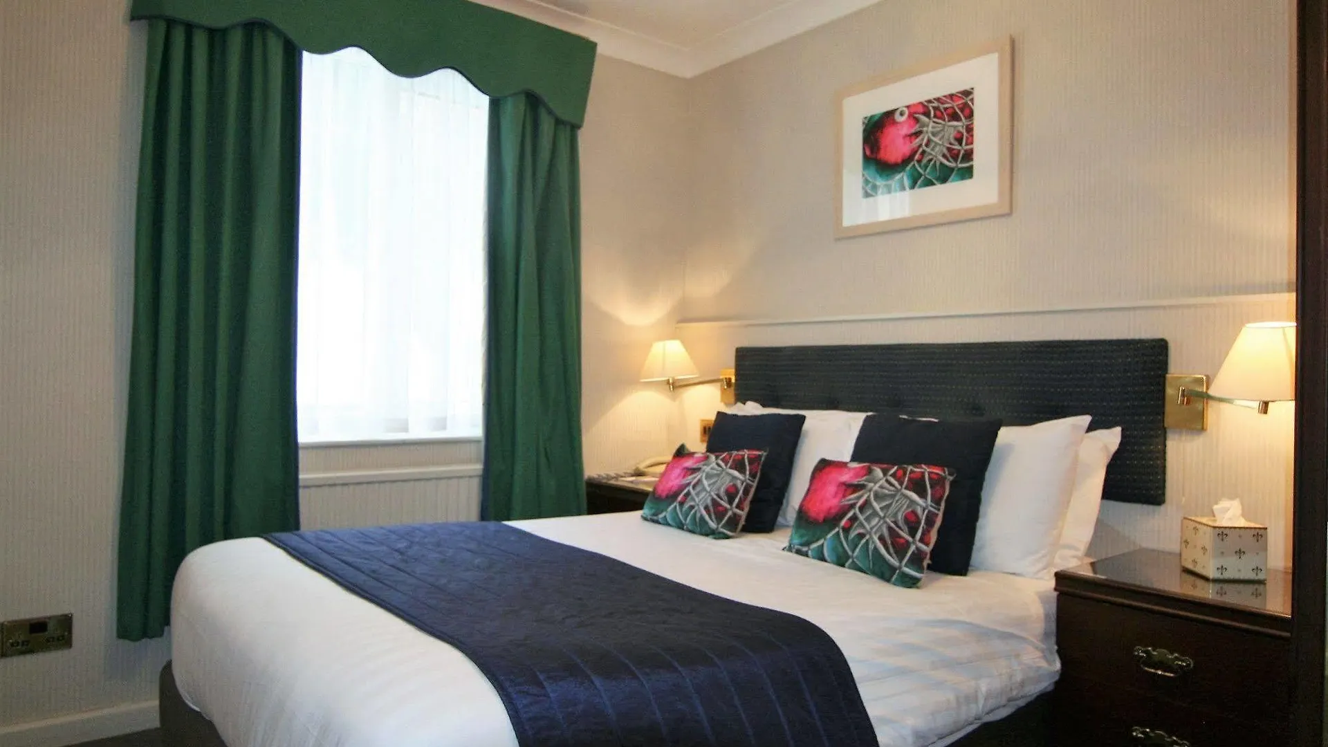 Hotel Quayside 3*