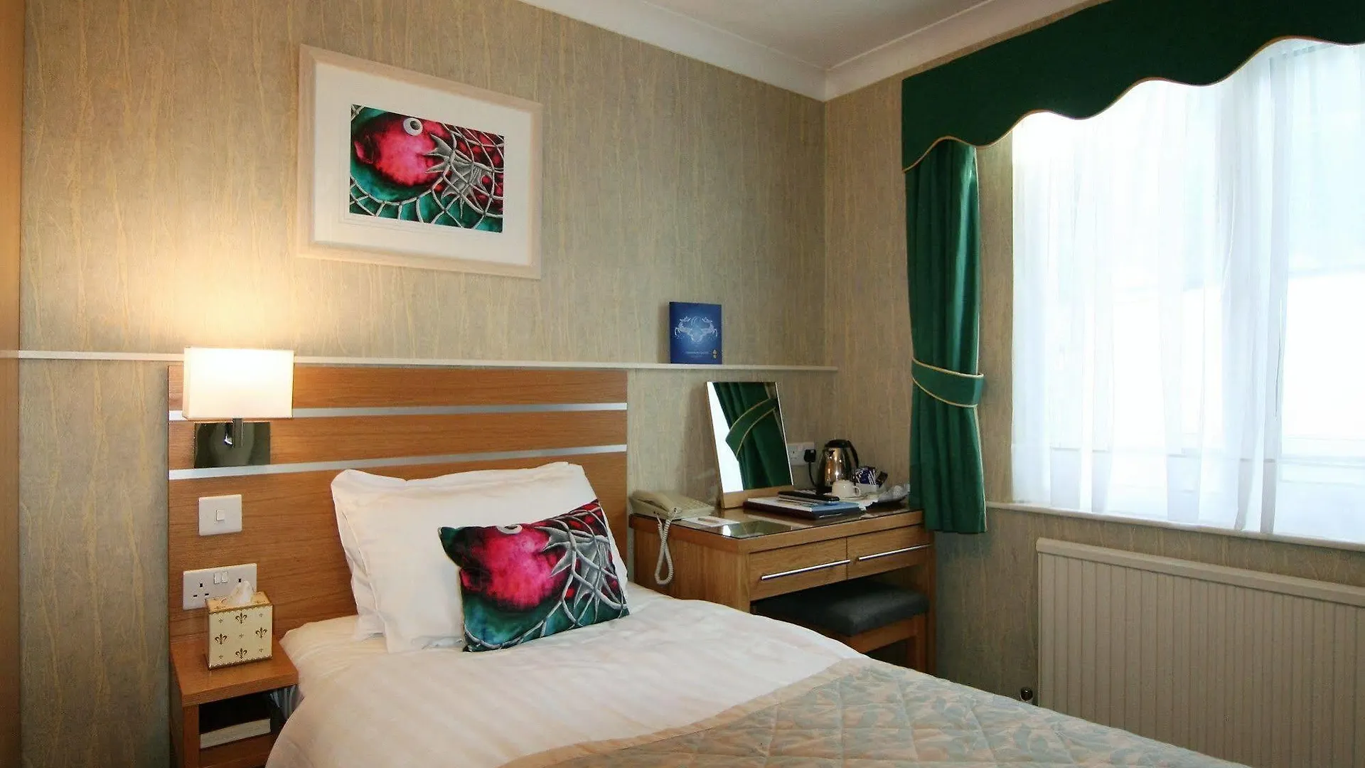 Quayside 3*