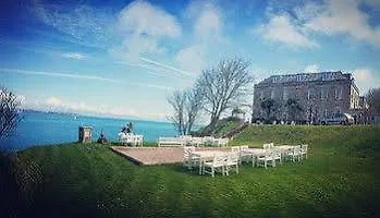 Berry Head 3*