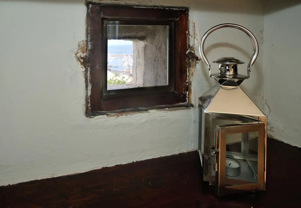 فندق مبيت وإفطار Beacon House 3*