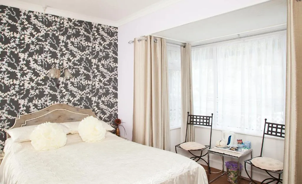 Pensionat Anchorage 4*