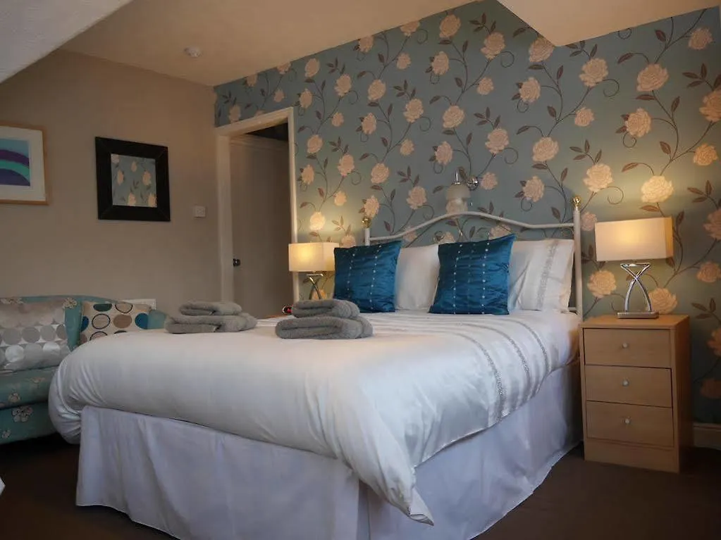 Redlands 4*